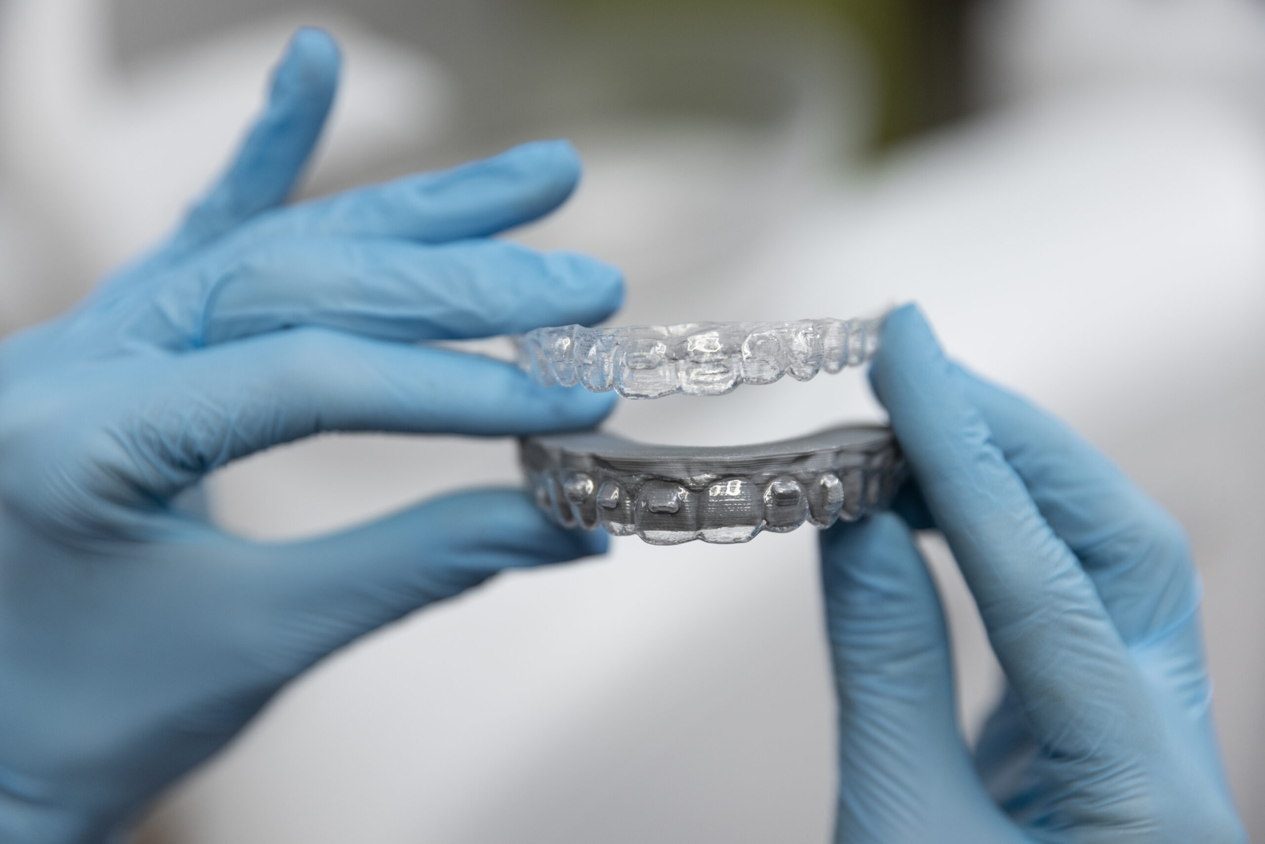 How Invisalign Works?: A Clear Aligner Guide for First-Time Patients